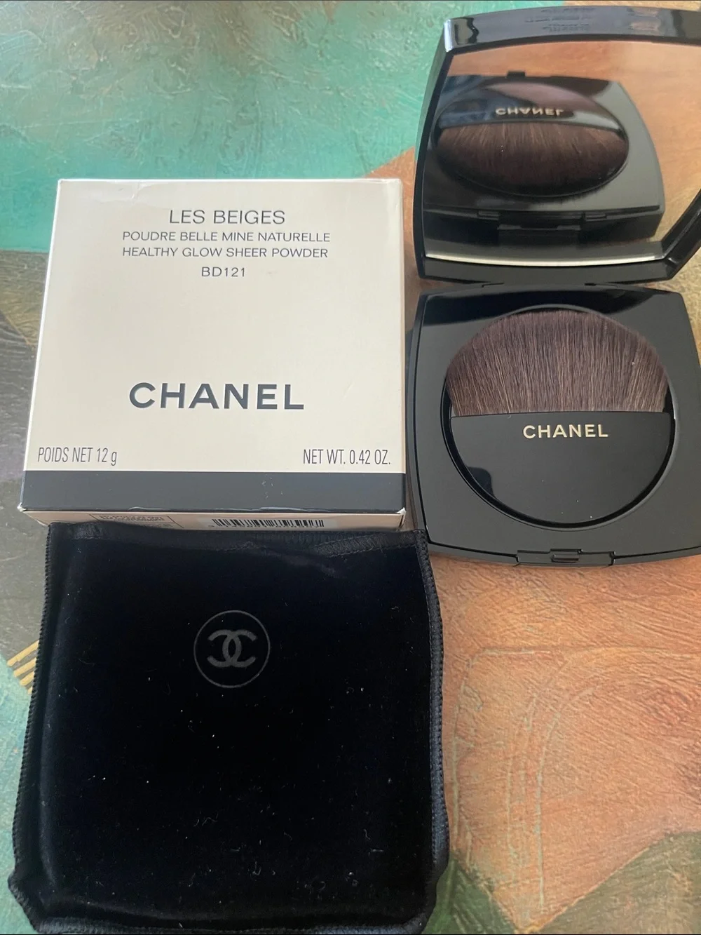 CHANEL Les Beiges Sheer Powder & Brush in Warm Brown